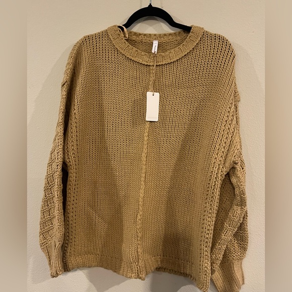 Wishlist Sweaters - Woman’s NWT M/L Wishlist Warm Beige mustard Knit Sweater